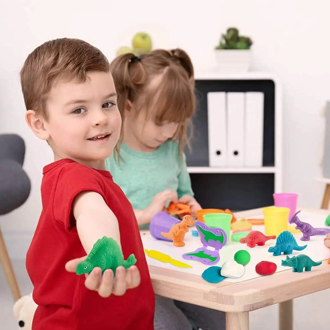 Yeahbo Dinosaur Playdough & Modelling Clay Set
